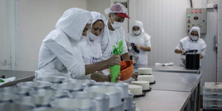 Especialista de la UPLA aconseja que el Estado entregue un subsidio que permita sobrevivir a las mipymes 