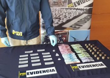 Detienen a dos personas en Cartagena tras incautar fármacos y droga
