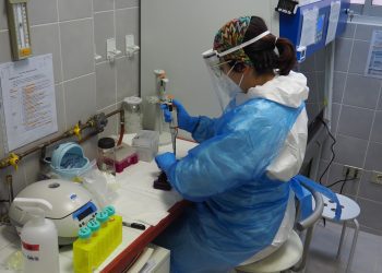 Laboratorio Covid-19 de la UPLA comienza sus funciones y es designado como referente regional para futuros centros de diagnóstico