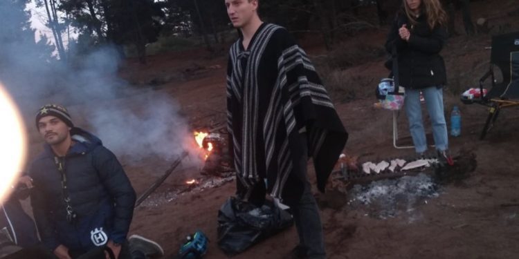 Alcalde de Concón funa a motociclista Pablo Quintanilla por participar de asado en un bosque en plena pandemia