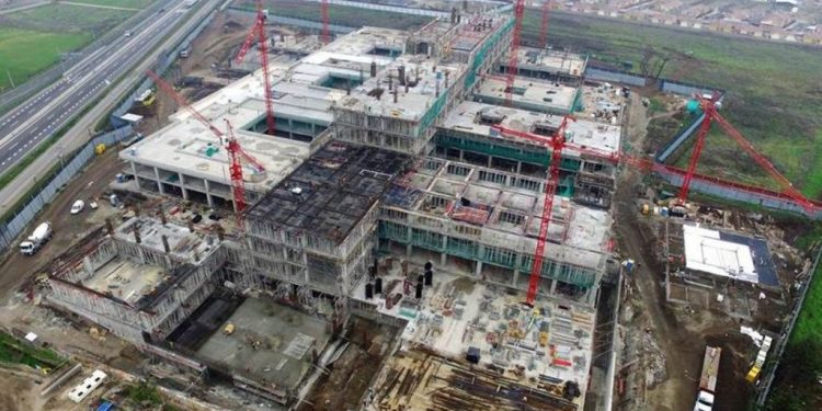 Confirman paralización de obras del Hospital Biprovincial Quillota-Petorca tras brote de Covid-19 entre trabajadores