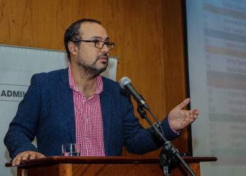 Cientista político Mauricio Morales y causas del estallido social: “El reventón ciudadano responde a cuatro crisis simultáneas que se fueron dando en Chile”