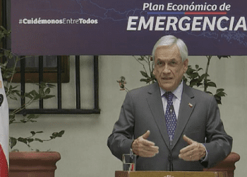 Critican manejo del Gobierno ante pandemia: “La mayoría tiene la sensación de ir arriba de una micro con un chofer que está con bastantes grados de alcohol”