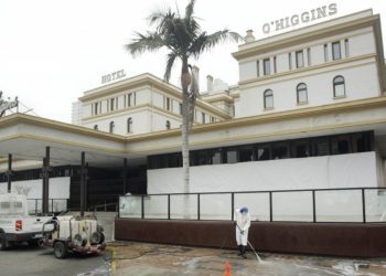 Ofician al intendente de la Región de Valparaíso por uso de hoteles de alto costo como residencias sanitarias