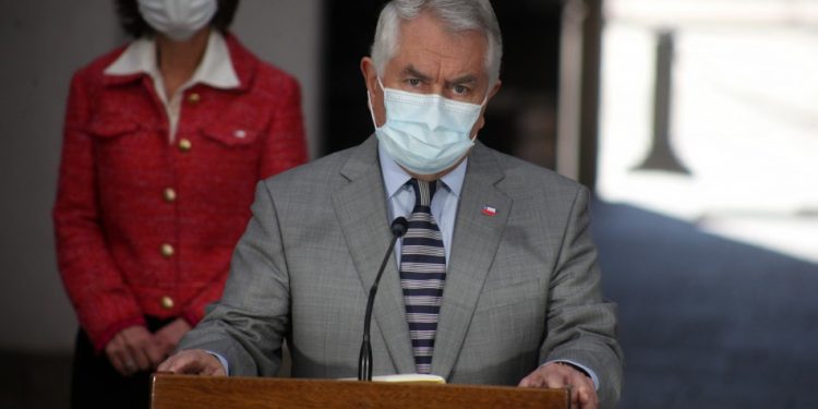 Gremios de la salud, parlamentarios y presidentes de partidos políticos de oposición piden al ministro Paris una “reunión urgente”