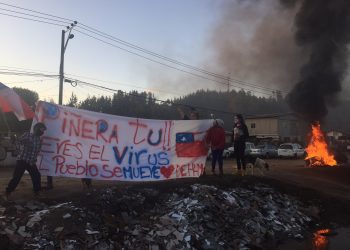 Instalan barricadas en Placilla y manifestantes denuncian falta de contención económica para las familias en la antesala de la cuarentena