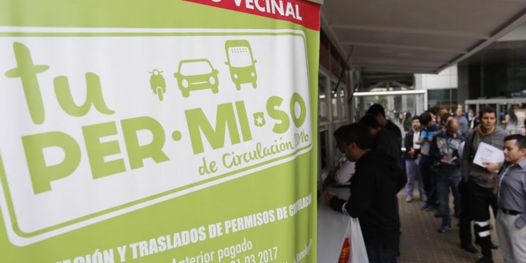 Solicitan al Gobierno envío de ley para prorrogar nuevamente pago de permisos de circulación