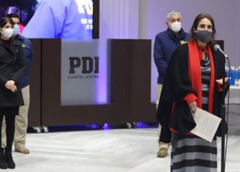 Gobierno anuncia listado de bienes esenciales y advierten que habrá mayor fiscalización a empresas que cambien giro