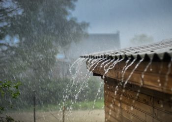 Aprenda cómo desinfectar el agua de lluvia y aprovecharla para el consumo