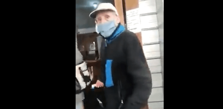 Denuncian caída de adulto mayor tras recibir portazo en el Conservador de Bienes Raíces de Viña del Mar