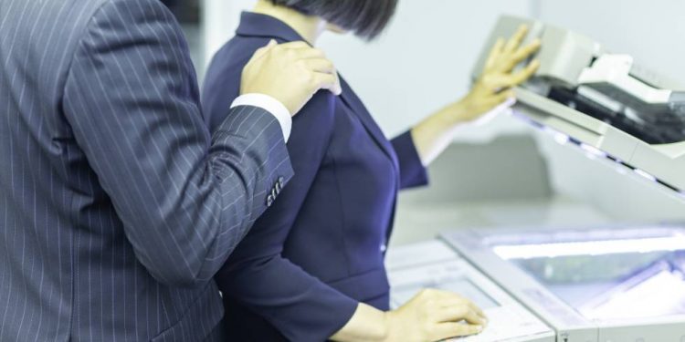 6 de cada 10 mujeres han sufrido acoso en Chile según estudio de la UPLA