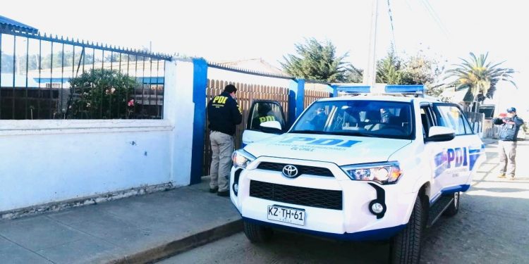 En San Antonio detienen a mujer por infringir la cuarentena por cuarta vez 