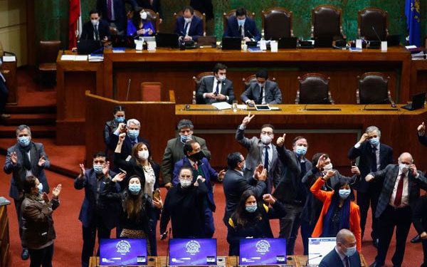Idea de legislar el retiro anticipado del 10% de fondos de AFP es aprobada por la Cámara de Diputados