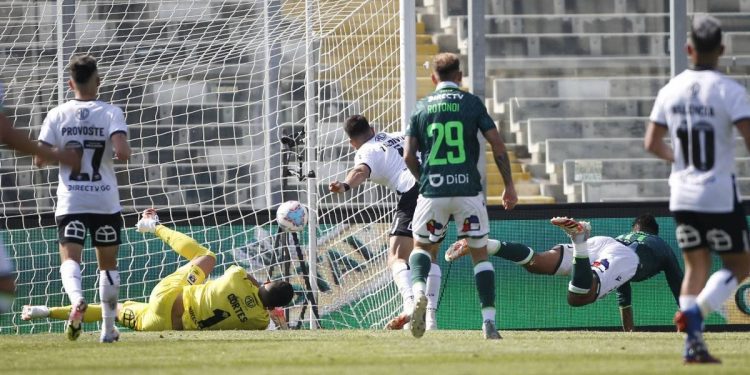 Wanderers vence a Colo Colo en el reestreno del fútbol chileno y lo deja con dudas de cara al Superclásico