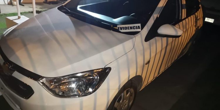 Tres detenidos dejó operativo que permitió recuperar vehículo robado y que era vendido por redes sociales