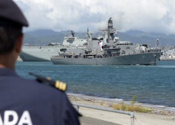 Contraloría ordena a la Armada devolver 1,7 millones de dólares por gastos irregulares en viajes