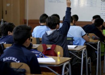 Covid-19: advierten sobre los riesgos de la vuelta a clases presenciales sin contar todavía con una vacuna ﻿