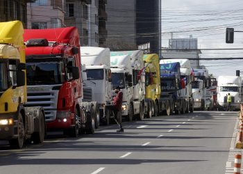 Camioneros anuncian paro nacional indefinido a contar de este jueves