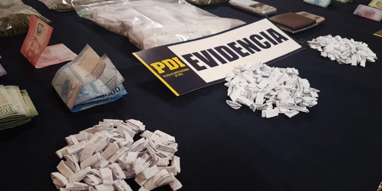 Detienen a tres personas tras desarticular vulcanización usada para venta de droga en la Ruta 5 Norte 