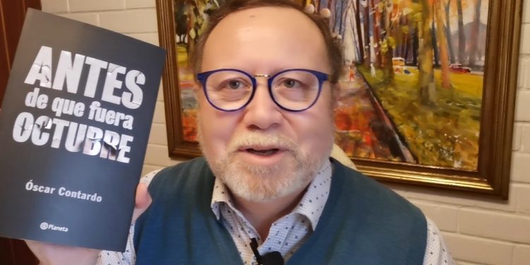 Waldo Carrasco invita a conocer la notable capacidad de análisis de la realidad nacional de Óscar Contardo