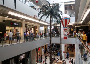 A las 21:00 horas del jueves cerrará el comercio por Fiestas Patrias