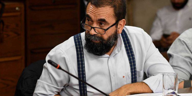 Por siete votos contra uno el TC rechaza solicitud de remoción del diputado Hugo Gutiérrez