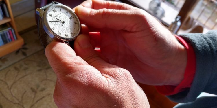 Advierten que hasta meses pueden durar los efectos del cambio de hora en el organismo