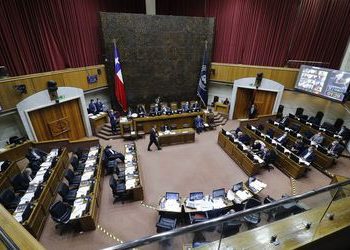 Proyecto de Fondo de Emergencia Transitorio Covid-19 es despachado por el Senado, pero acusan respuestas tardías del Gobierno