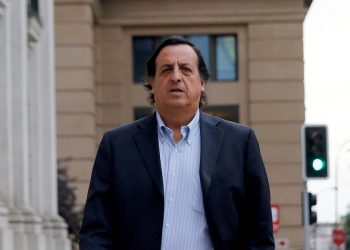 Pese a término del paro de camioneros la oposición decide continuar con acusación constitucional en contra de ministro Pérez