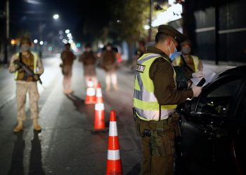 Carabineros ha detenido a casi 280 mil infractores sanitarios en seis meses de pandemia