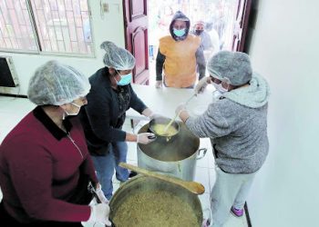 Exigen respuestas por no traspaso de fondos a ollas comunes en la Región de Valparaíso