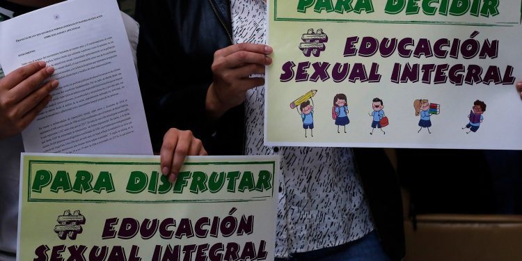Proyecto de educación sexual desde la primera infancia es rechazado en la Cámara de Diputados