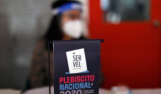 En la cuenta regresiva: Gobierno anuncia nuevas medidas para histórico plebiscito