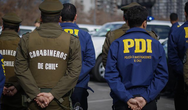 Funcionarios de Carabineros y la PDI recibieron el Bono Clase Media sin cumplir requisitos