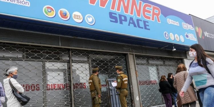 Encuentran a ciudadano chino encerrado en local comercial de Villa Alemana