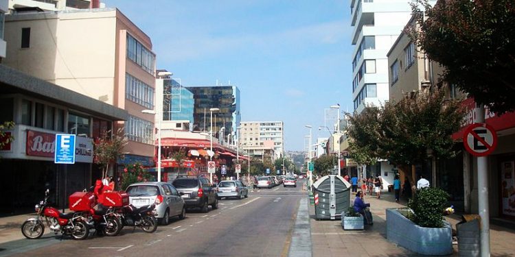 Levantan iniciativa para recuperar tradicional Calle Valparaíso en Viña del Mar