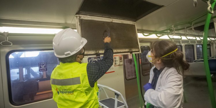 Para evaluar medidas preventivas en contexto de pandemia UV y Metro Valparaíso suscriben convenio