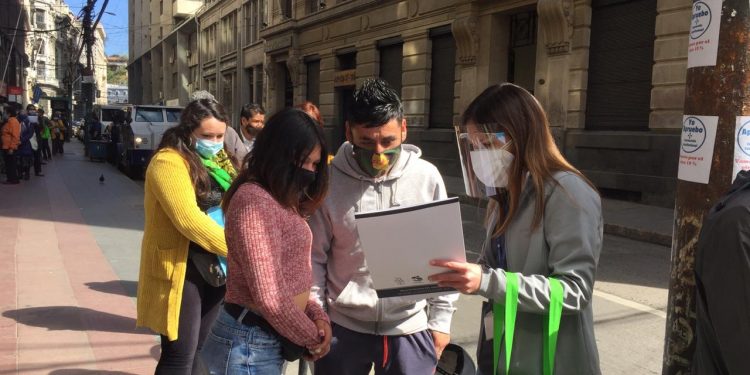 Área de Salud de la Municipalidad de Valparaíso implementa brigadas sanitarias en el centro de la comuna