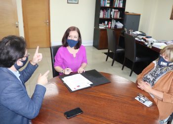 Protocolo para mejorar tiempos de respuesta en informes periciales es firmado por la Fiscalía Regional de Valparaíso y el SML