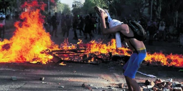 23 detenidos a nivel nacional dejaron manifestaciones realizadas la tarde de este viernes