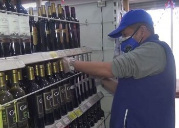 Reponedor de supermercado de El Tabo es un destacado científico japonés