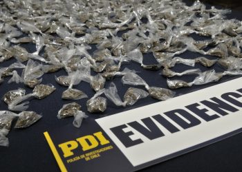 Mujer es detenida con cerca de $9 millones en droga en plaza de peajes de Pichidangui