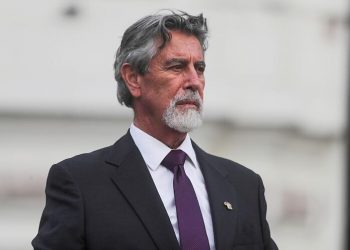 Perú tiene su tercer presidente en ocho días: Francisco Sagasti