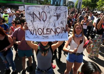 Reparación urgente a víctimas de violaciones a los derechos humanos tras estallido social es exigida por parlamentarios socialistas