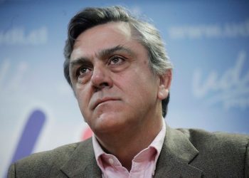 Pablo Longueira es inhabilitado por el Servel para votar y ser candidato a la presidencia de la UDI