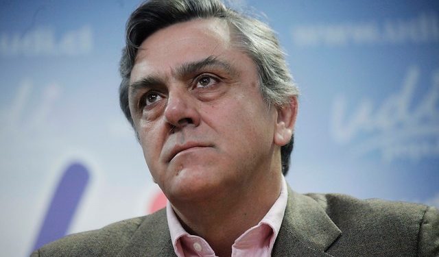 Pablo Longueira es inhabilitado por el Servel para votar y ser candidato a la presidencia de la UDI