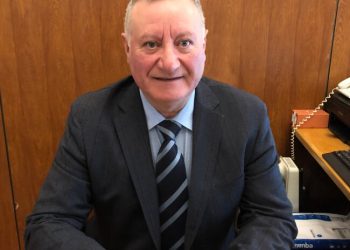 Tricel confirma que límite a la reelección de alcaldes se aplica al cargo sin importar la comuna donde se ejerce