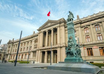 Profesores municipales de Viña del Mar presentaron demanda y Corte Suprema resuelve que no corresponde pago de «bonificación proporcional mensual» del estatuto docente