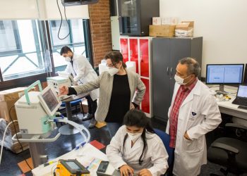 Certemed UV evaluará muestra aleatoria de 47 ventiladores mecánicos tras convenio firmado con la Subsecretaría de Redes Asistenciales