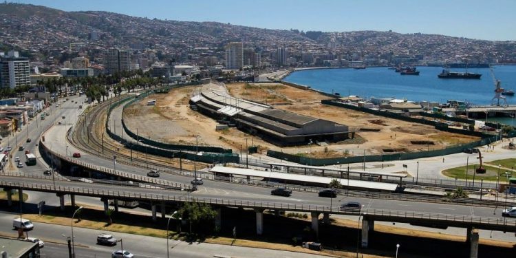 Valparaíso: vecinos sugieren que puestos de trabajo que se generen en Parque Barón sean para las y los habitantes de la ciudad